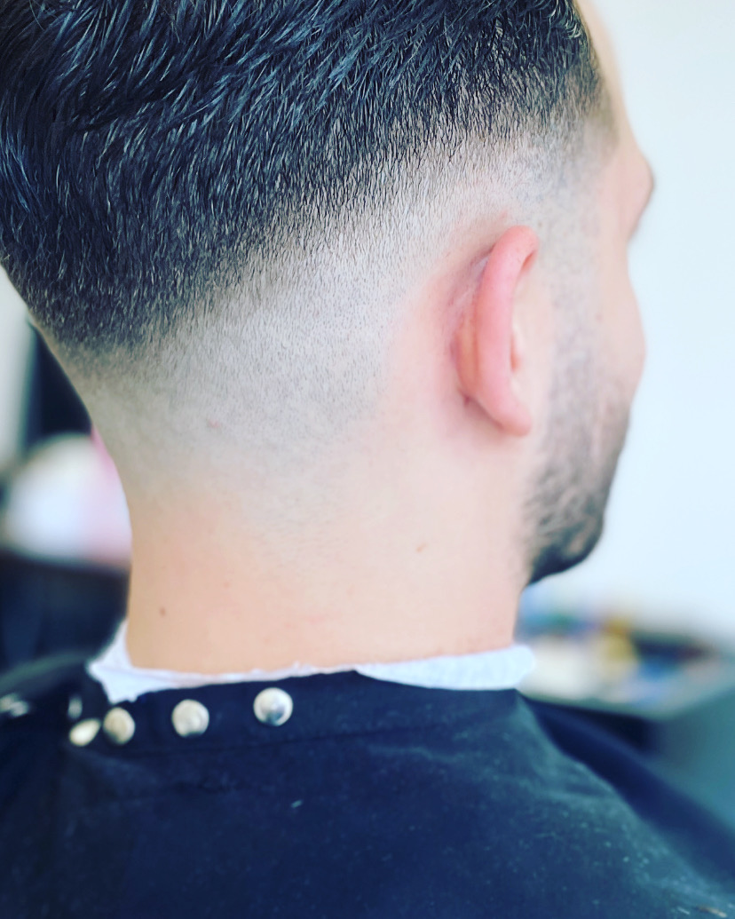 Close-up van een fade in de nek